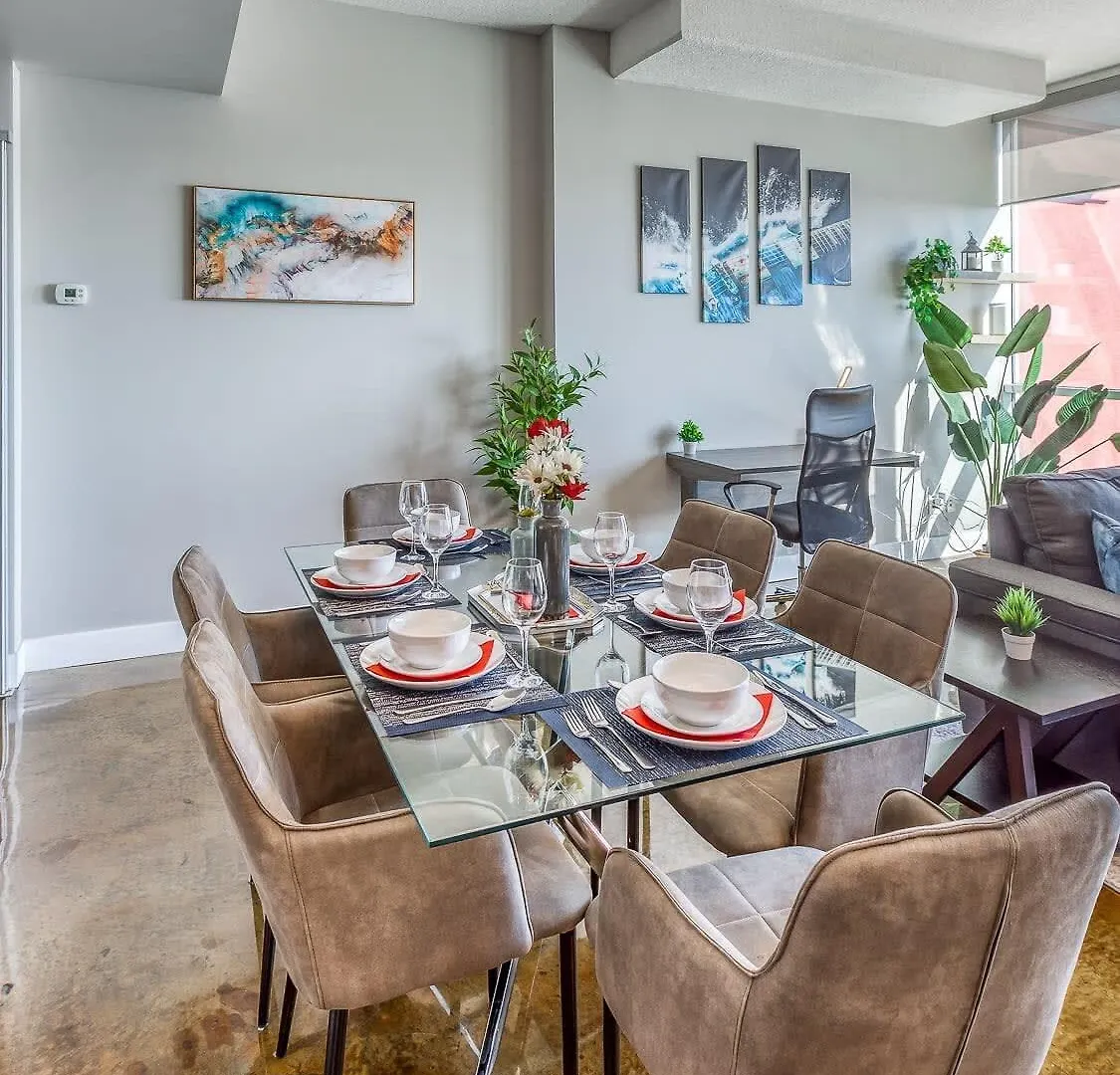 Cozy 2Br Condo With King Bed And City Views Calgary 0*,  Canada